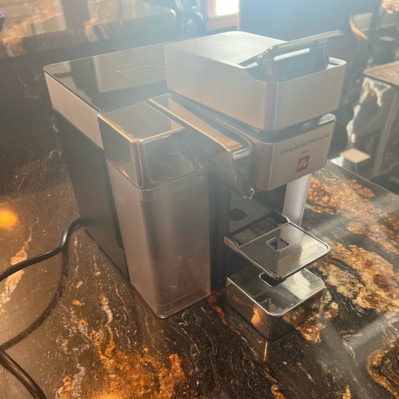Coffee Machine - Picture 4 of 5